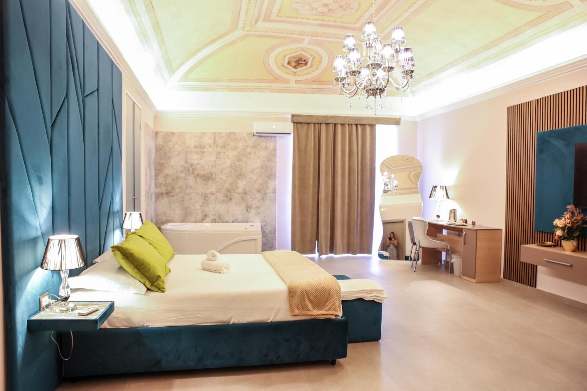 B&B Suites&Rooms Piazza Dei Martiri Катания Екстериор снимка