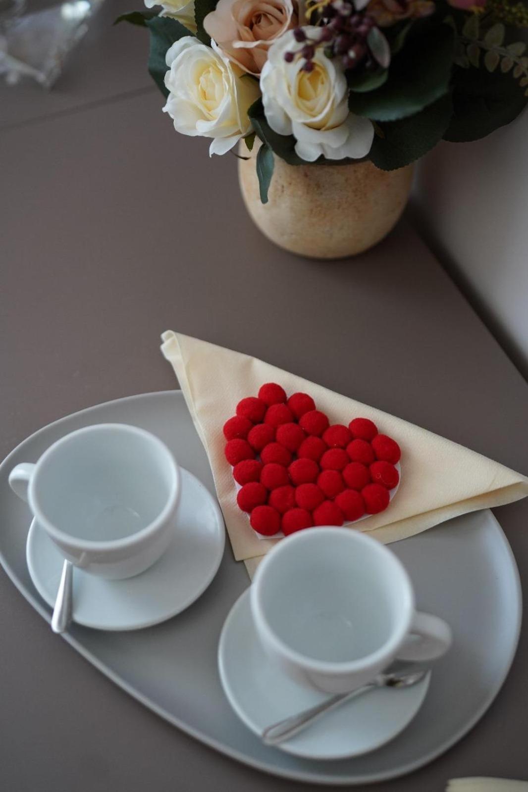 B&B Suites&Rooms Piazza Dei Martiri Катания Екстериор снимка